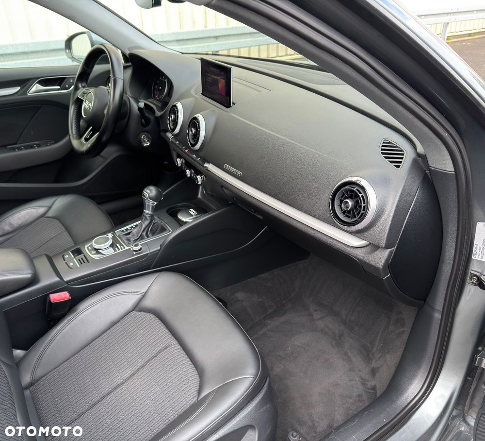 Audi A3 Sportback - 15