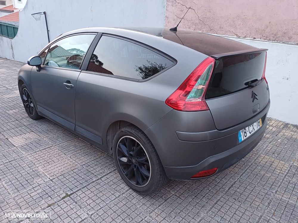 Citroën C4 1.6 HDi 110 VTS - 9