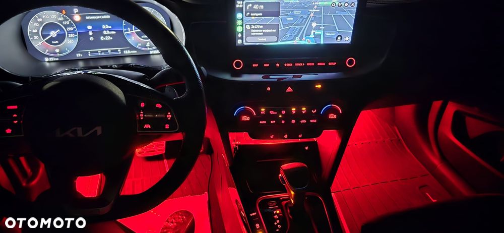 Kia Ceed 1.6 T-GDI GT DCT - 22