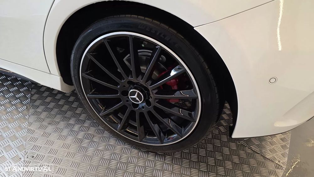 Mercedes-Benz A 180 d AMG Line Aut. - 38