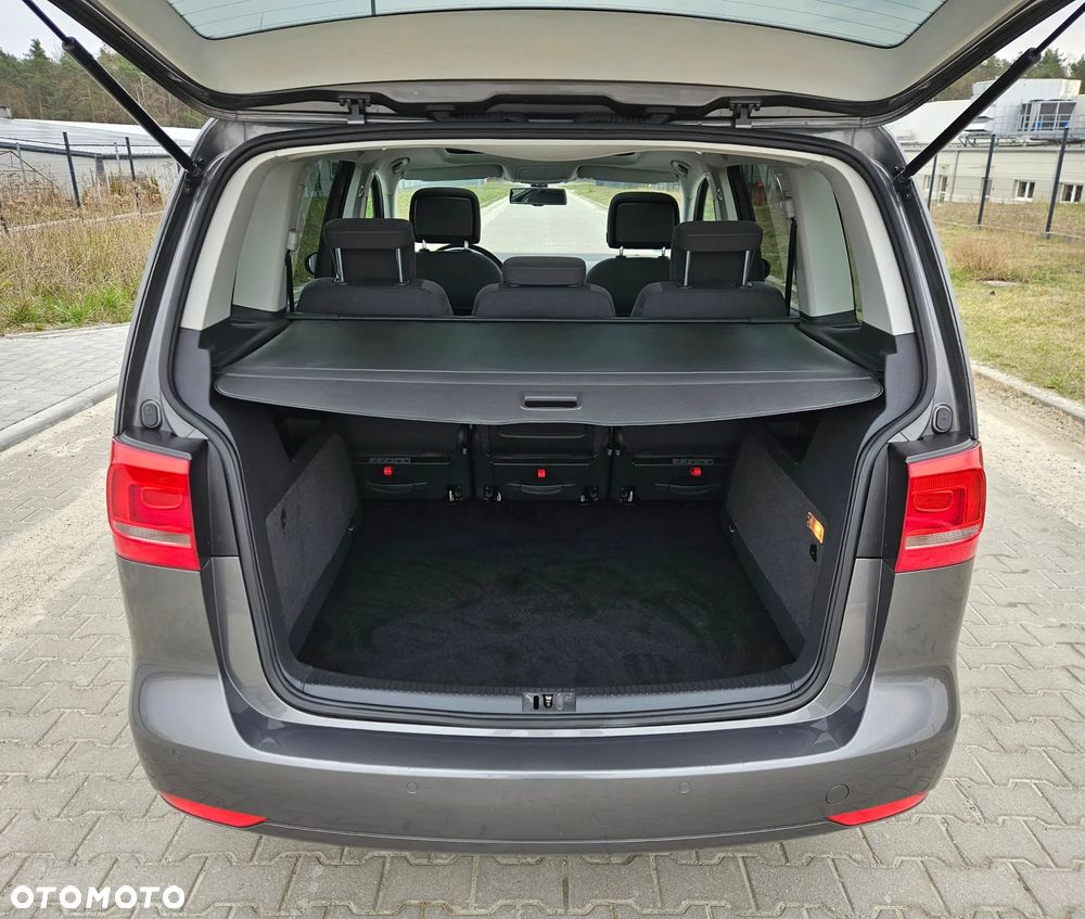 Volkswagen Touran 1.6 TDI DPF BlueMotion Technology Life - 23