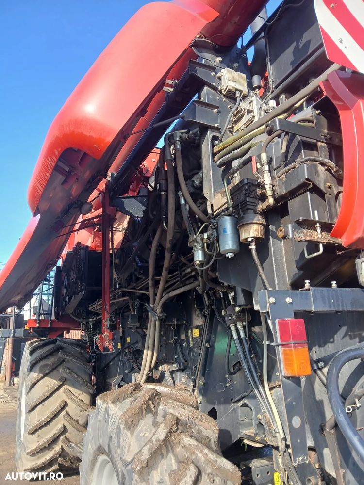 Case IH 5130 Axial-Flow - 6