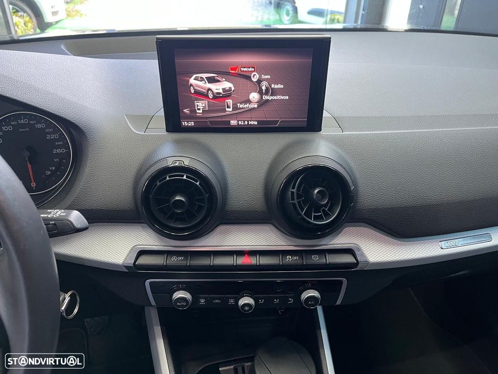 Audi Q2 1.6 TDI Sport - 13