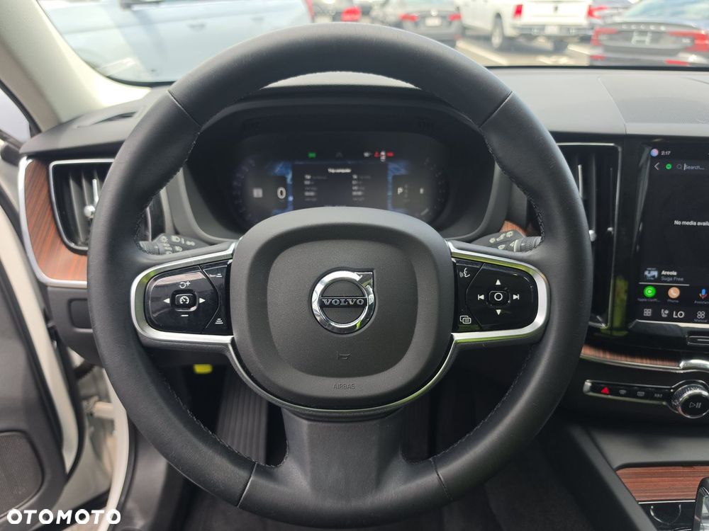 Volvo XC 60 B5 B AWD Plus Bright - 8