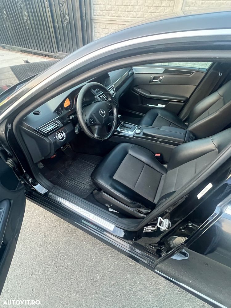 Mercedes-Benz E 220 CDI DPF BlueEFFICIENCY Automatik Avantgarde - 3