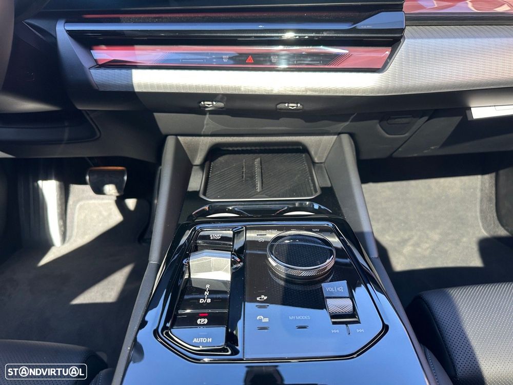 BMW i5 eDrive40 Pack Desportivo M - 11