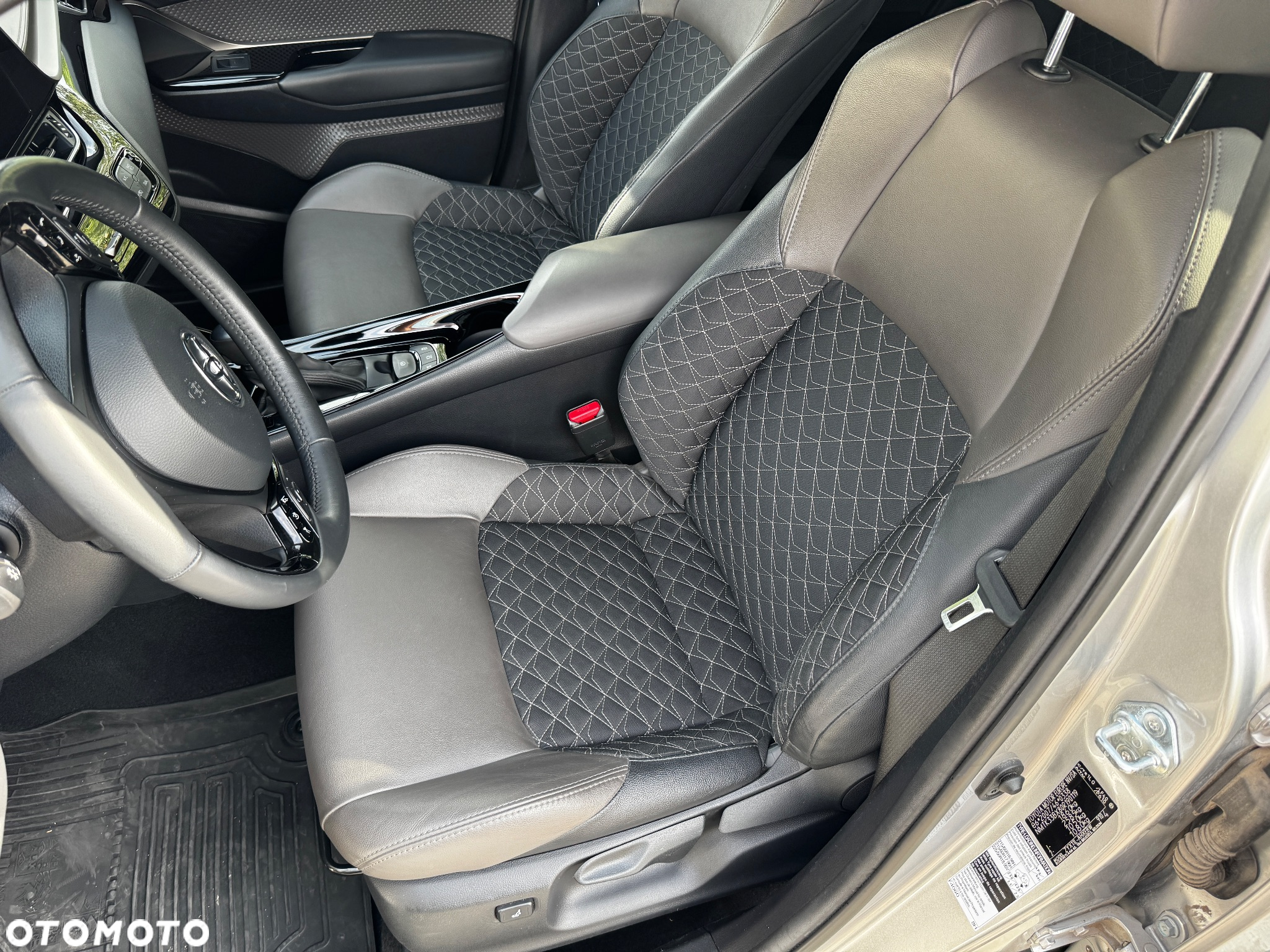 Toyota C-HR 1.8 Hybrid Executive - 12