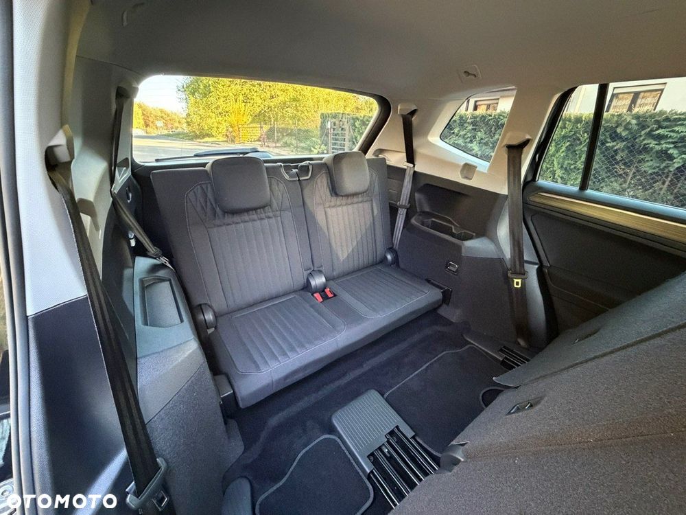 Volkswagen Tiguan Allspace - 32