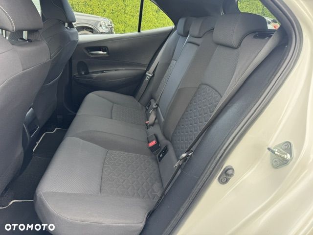 Toyota Corolla - 22