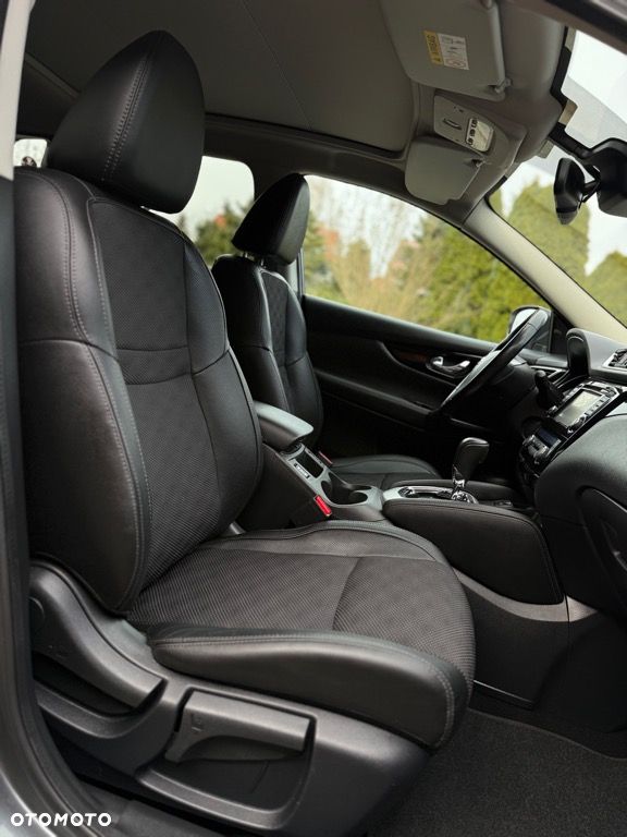 Nissan Qashqai 1.2 DIG-T Xtronic 360 - 37