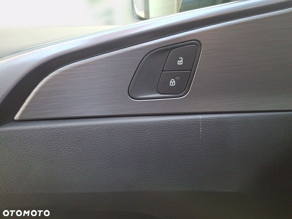 Volkswagen Amarok - 24