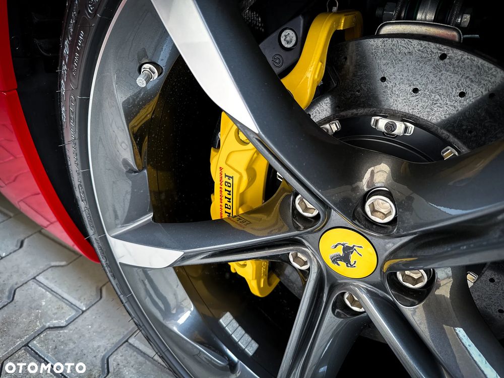 Ferrari SF90 Spider - 26