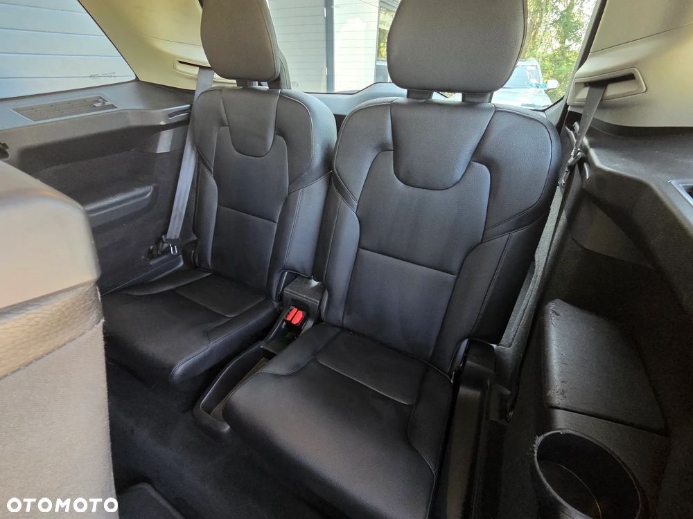 Volvo XC 90 T6 AWD Momentum 7os - 11