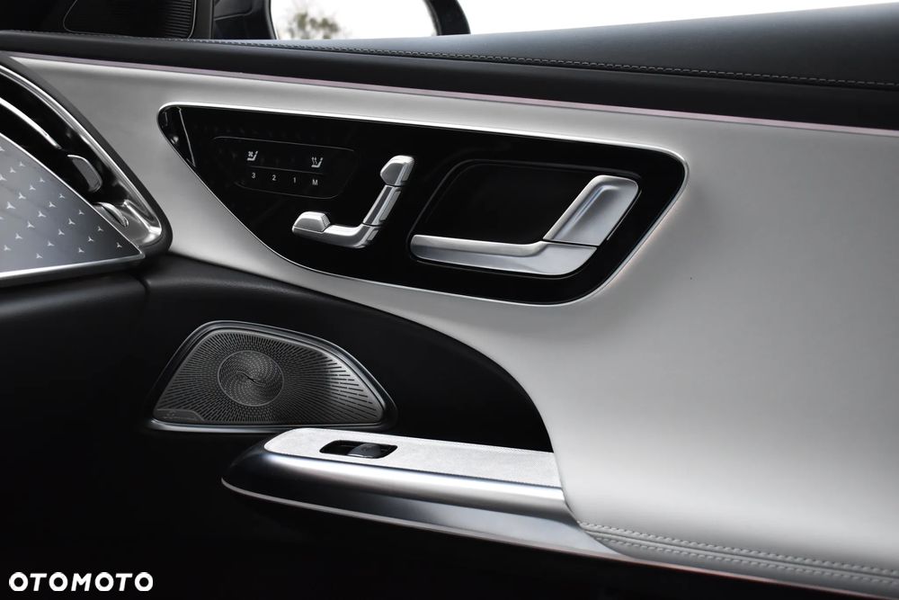 Mercedes-Benz Klasa E - 21