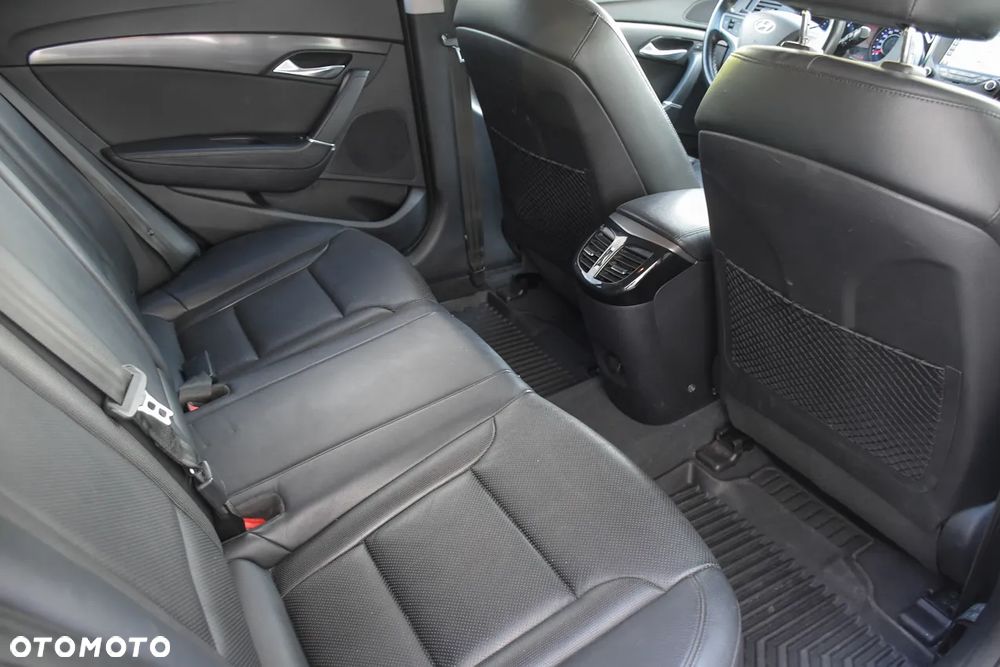 Hyundai i40 Kombi 1.7 CRDi Premium - 34