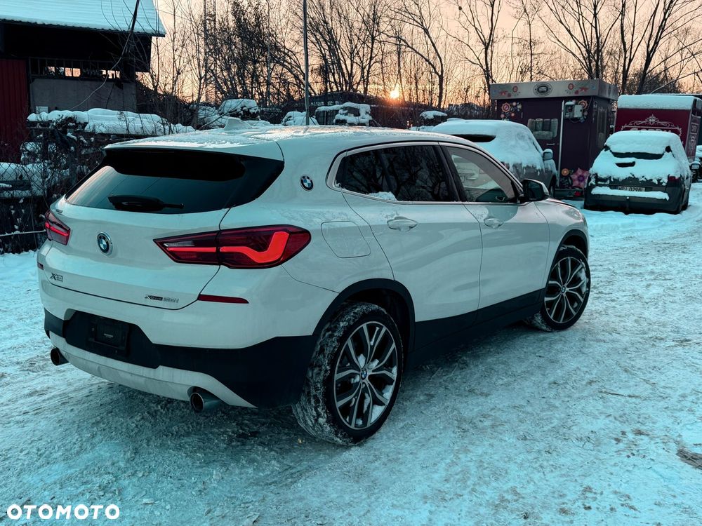 BMW X2 xDrive20i Advantage Plus - 3