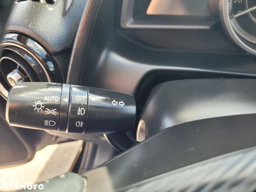 Mazda 2 SKYACTIV-G 90 Nakama - 29