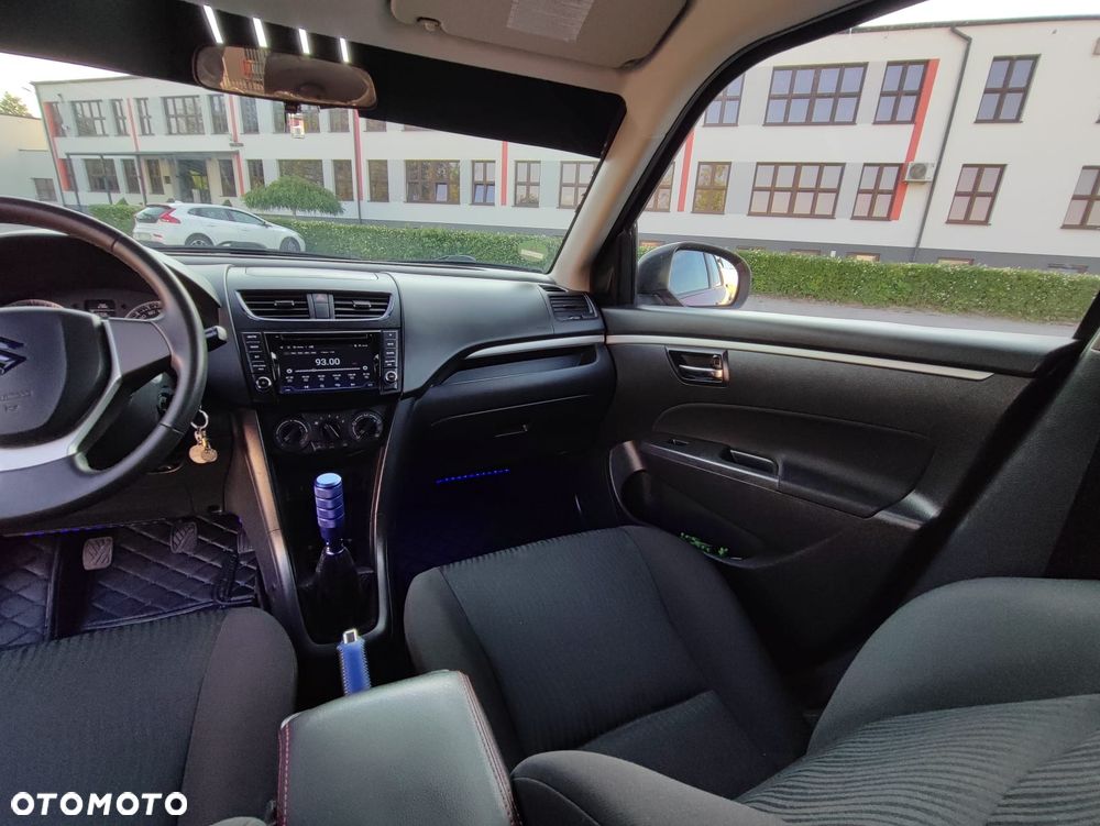 Suzuki Swift 1.2 30 Jahre - 9