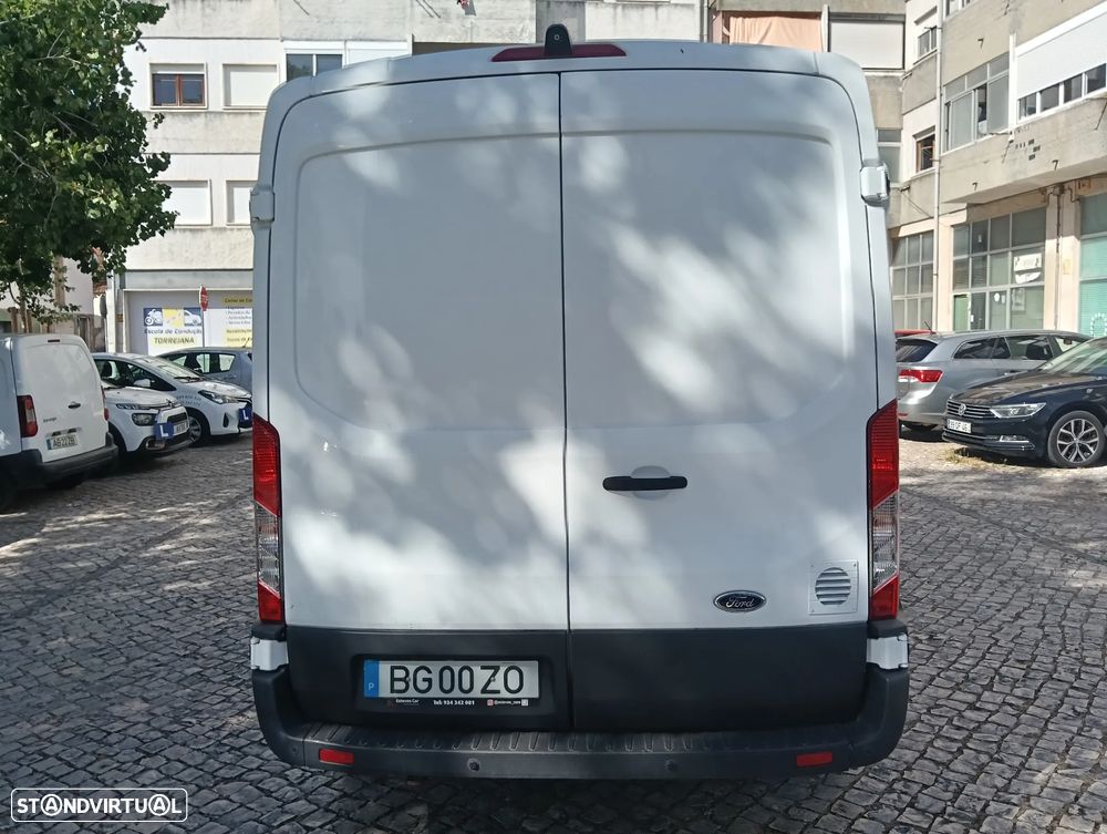 Ford Transit - 30