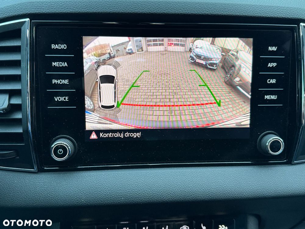 Skoda Karoq 2.0 TDI DSG Sportline - 4