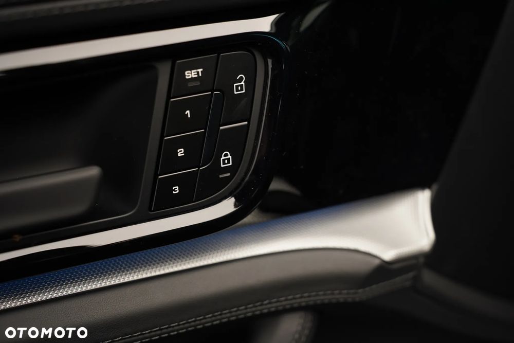 Porsche Panamera 4 - 16