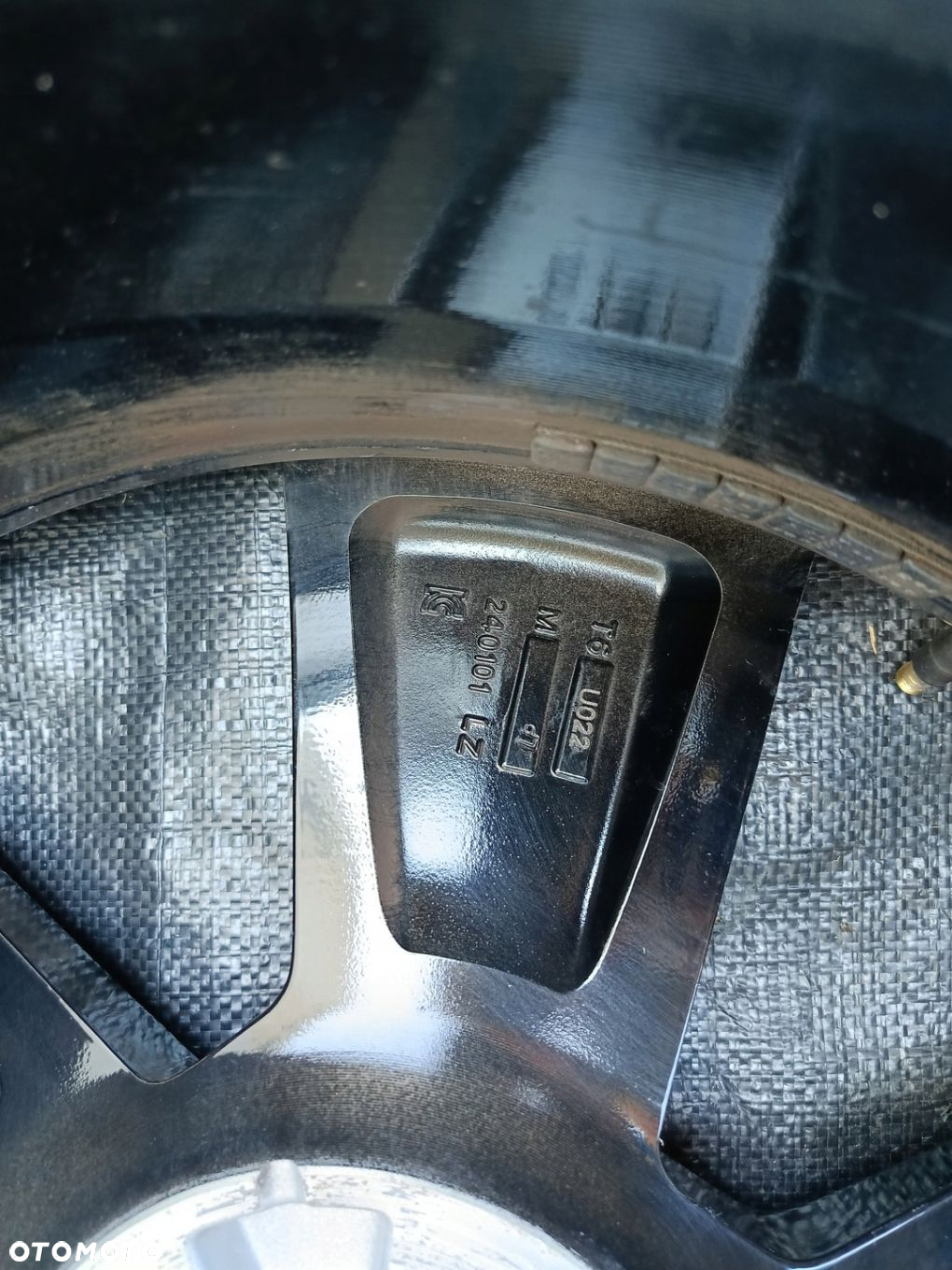 FELGA ALUMINIOWA VOLVO EX-30 EX30 OE 8.0"x19" 5x108 ET48.5 30000286 - 16