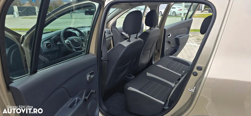 Dacia Sandero Stepway TCe 90 (S&S) Celebration - 9