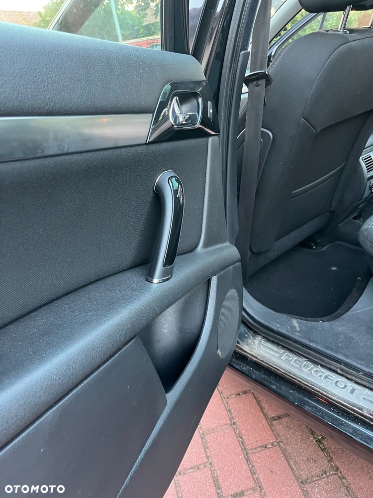 Peugeot 407 1.6 HDi Presence - 22