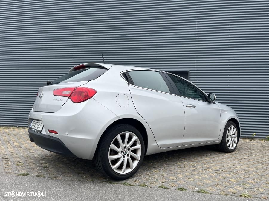 Alfa Romeo Giulietta 1.6 JTDM Distinctive 57X - 14