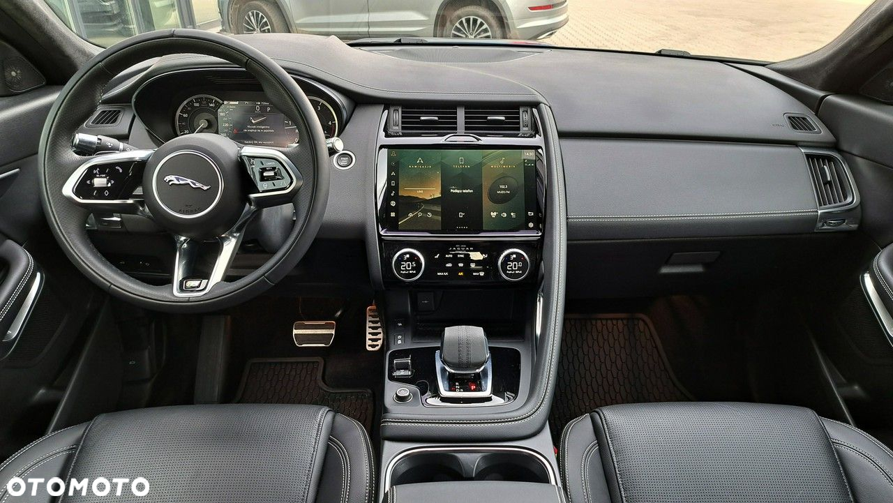 Jaguar E-Pace - 18