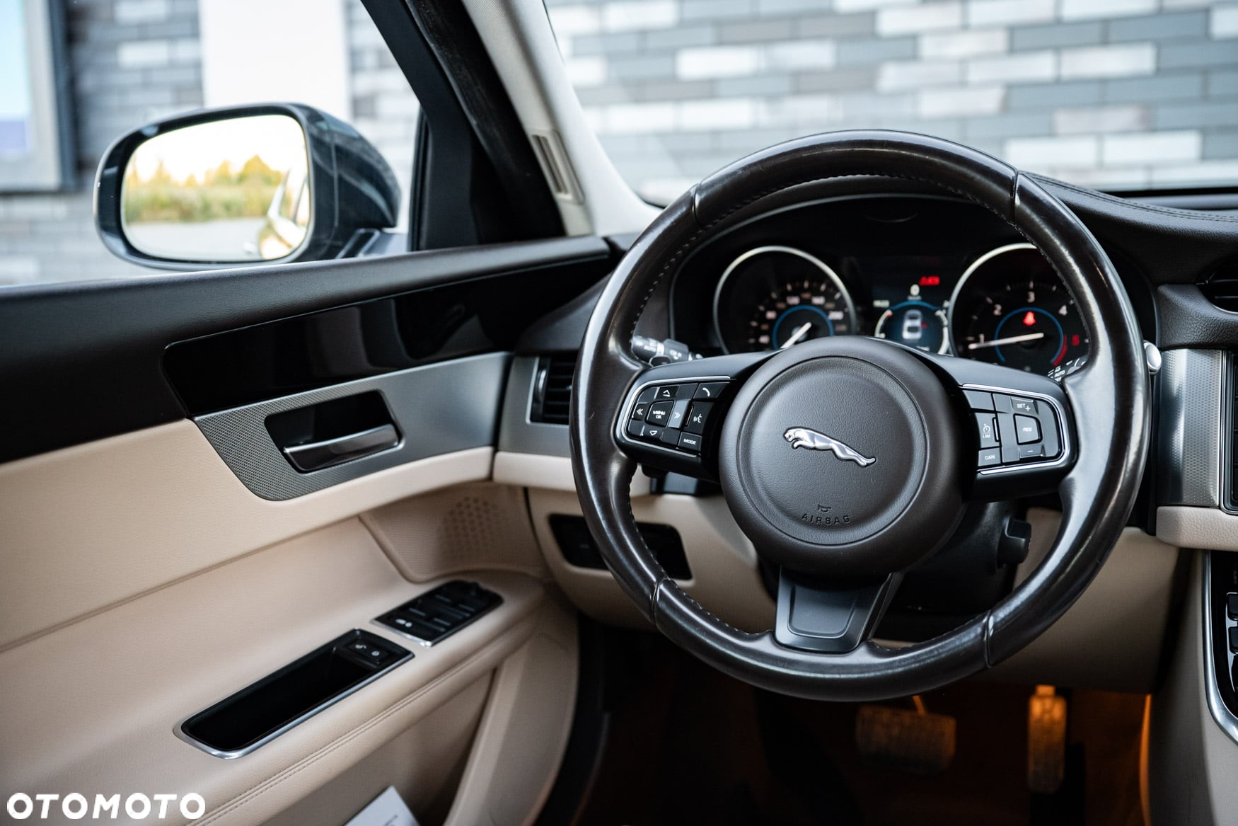 Jaguar XF 2.0 i4D AWD Prestige - 19