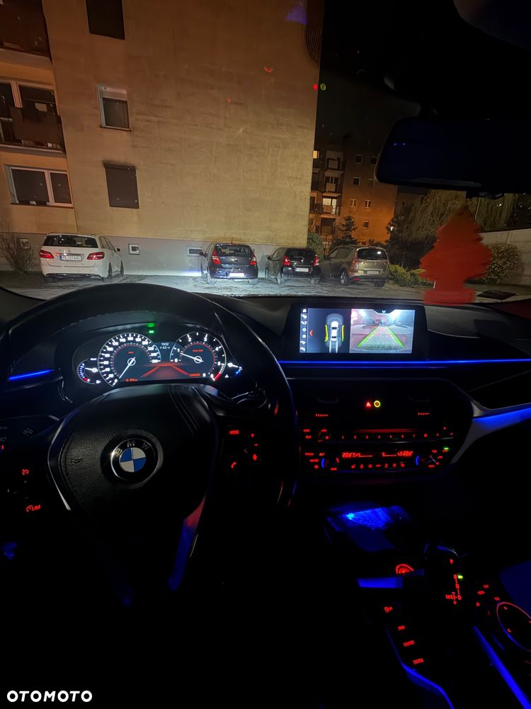 BMW Seria 5 520d Efficient Dynamics Sport - 10