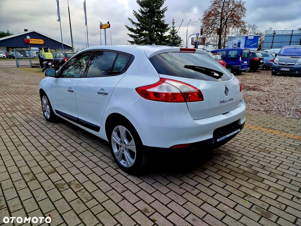 Renault Megane TCe 130 Dynamique - 8