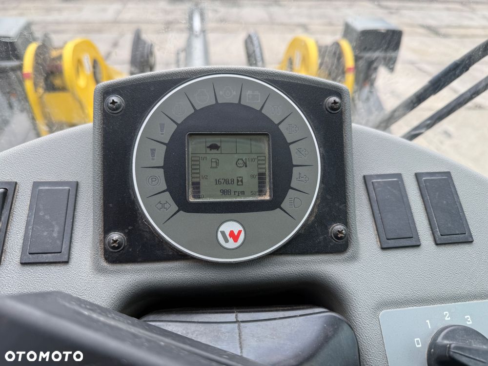 Wacker Neuson Ładowarka WL52 - 31