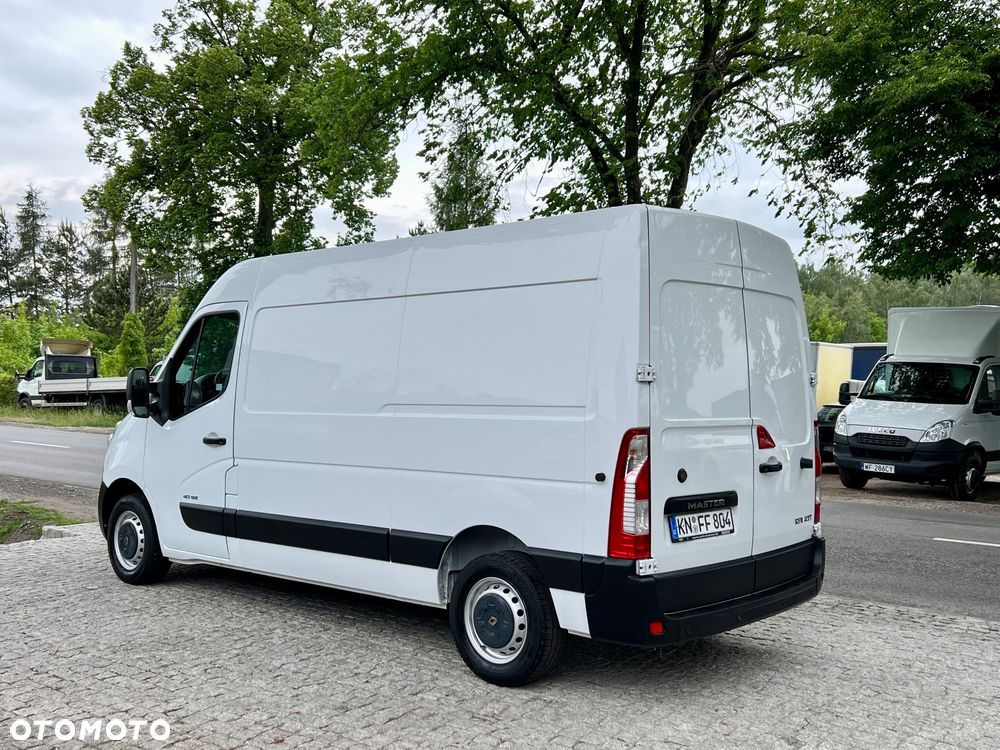 Renault Master L2H2 - 2