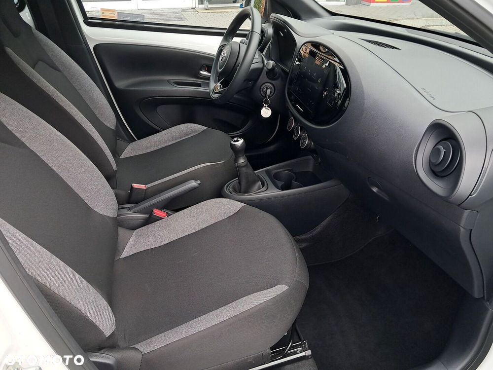 Toyota Aygo X - 9