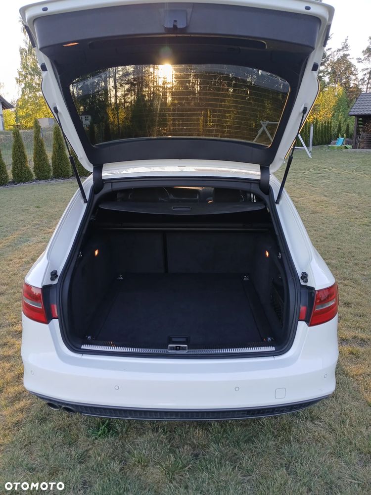 Audi A4 Avant 2.0 TDI - 11