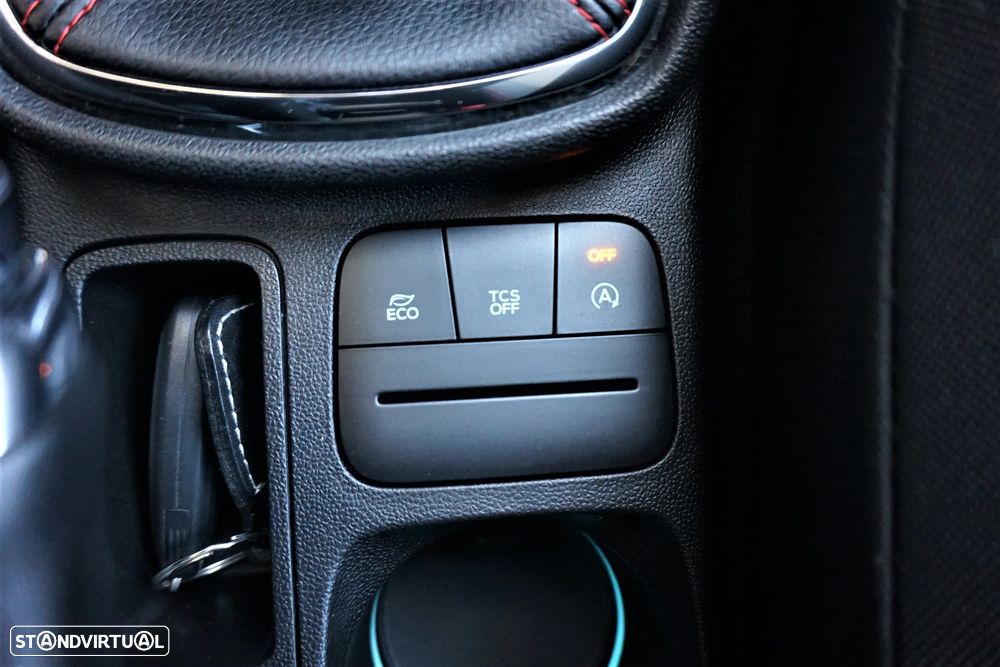 Ford Fiesta 1.0 EcoBoost MHEV ST-Line - 32