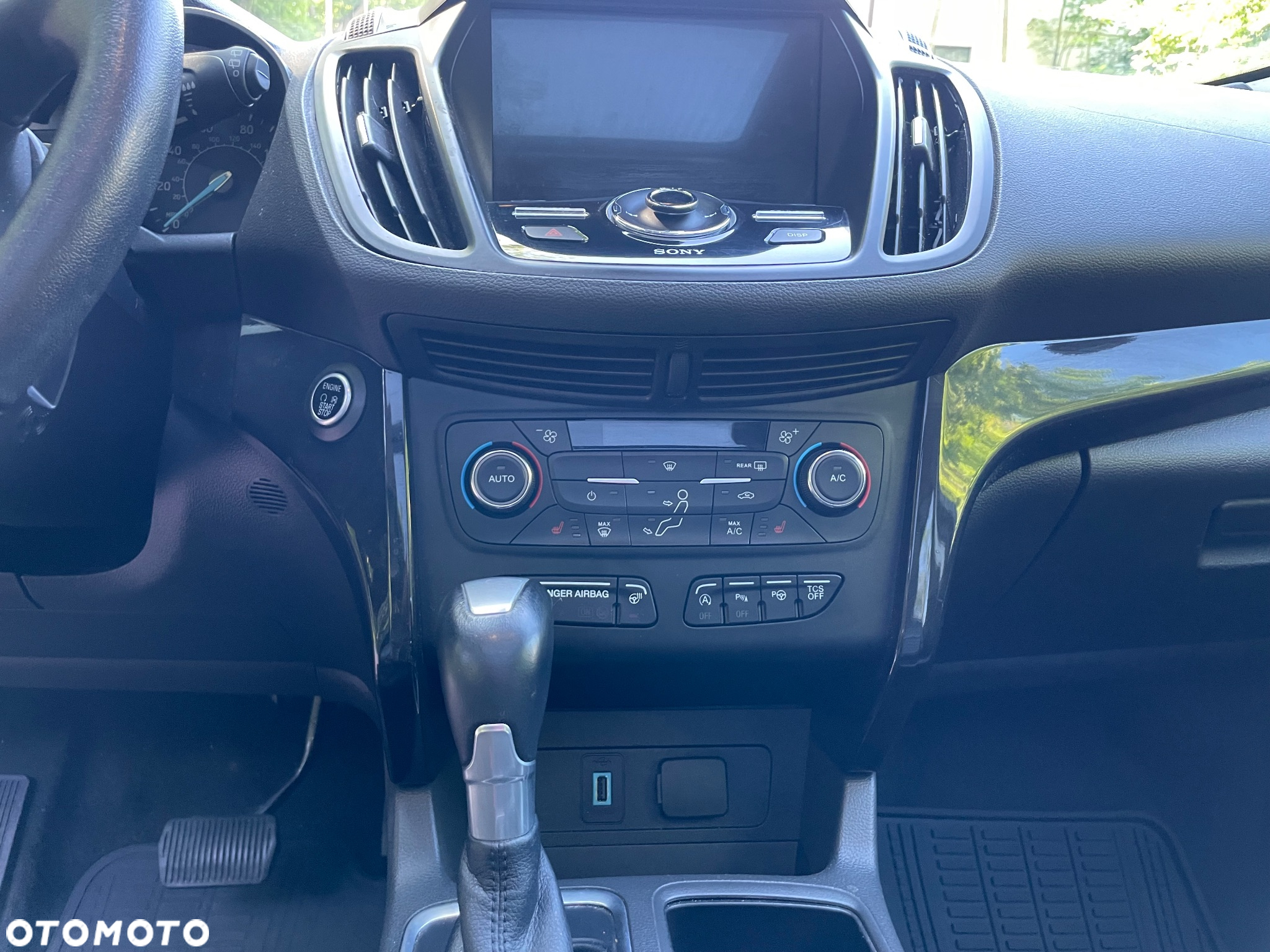 Ford Escape 2.0 EcoBoost AWD Titanium - 13