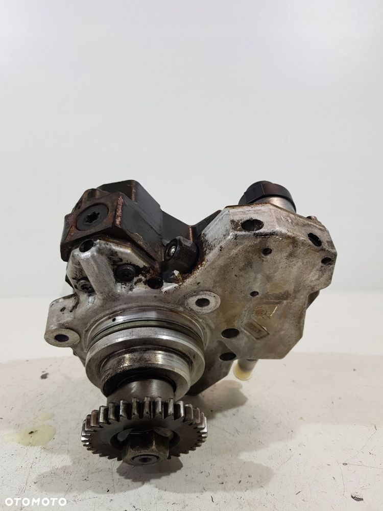 POMPA WTRYSKOWA MERCEDES 3.0 CDI 642 A6420700501 - 3