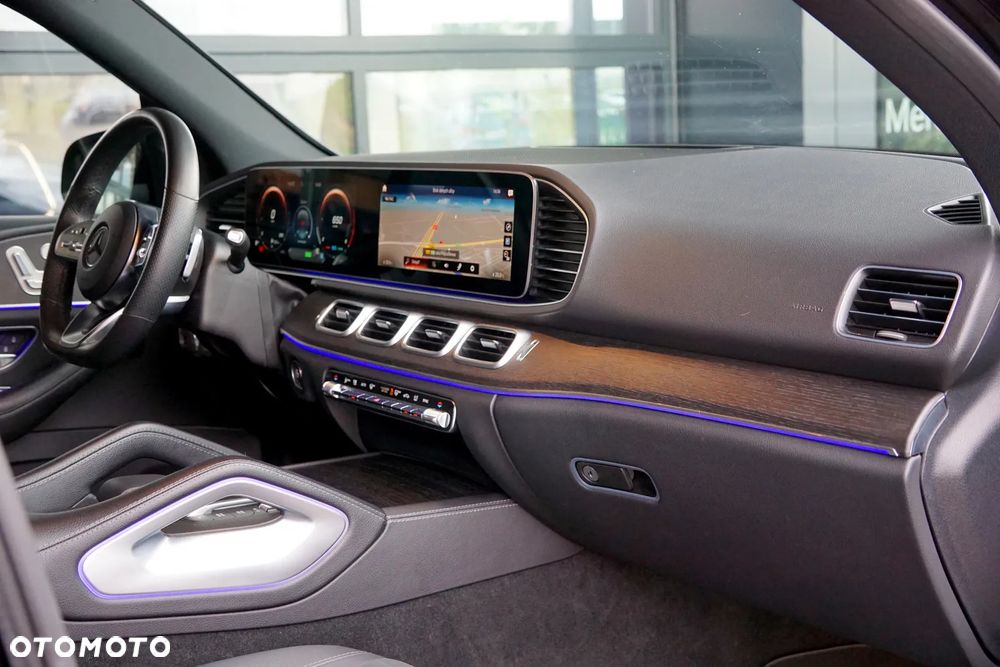 Mercedes-Benz GLE 300 d 4Matic 9G-TRONIC AMG Line - 22