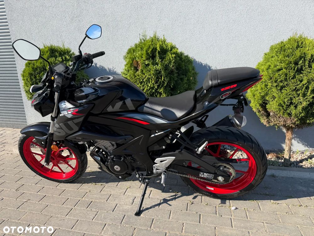Suzuki GSX - 39