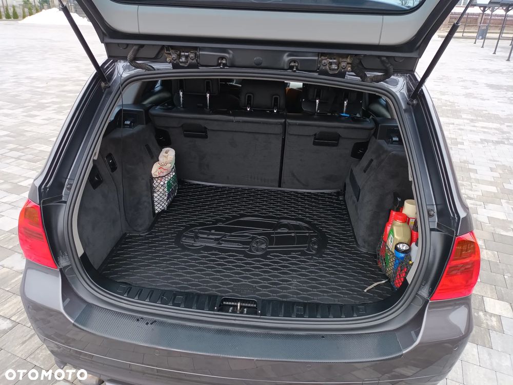 BMW Seria 3 320d - 16