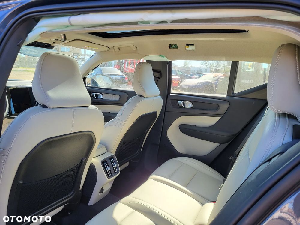 Volvo XC 40 T3 Geartronic Inscription - 27