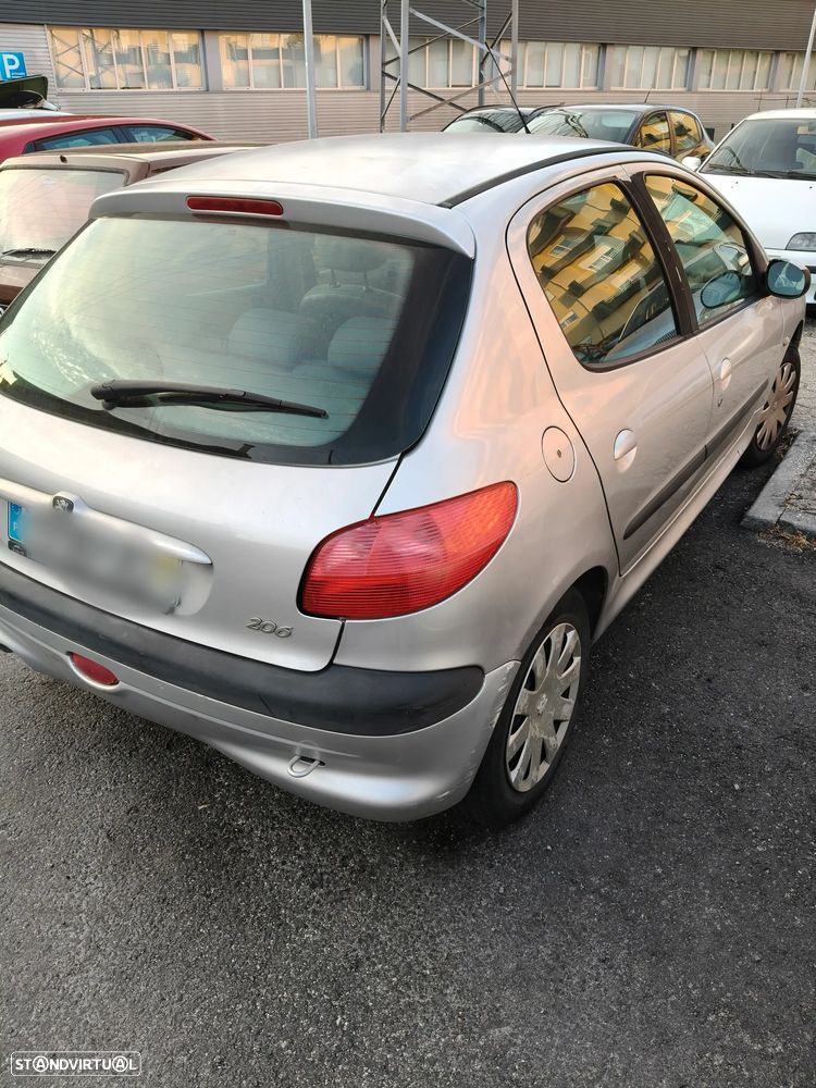 Peugeot 206 1.1 Color Line - 3