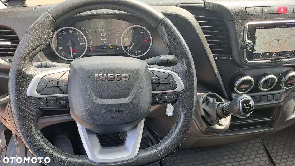 Iveco 35S18V Chłodnia Izoterma Furgon Maxi Izolowany Blaszak Krajowy 3l 180KM Ledy Nawigacja - 7