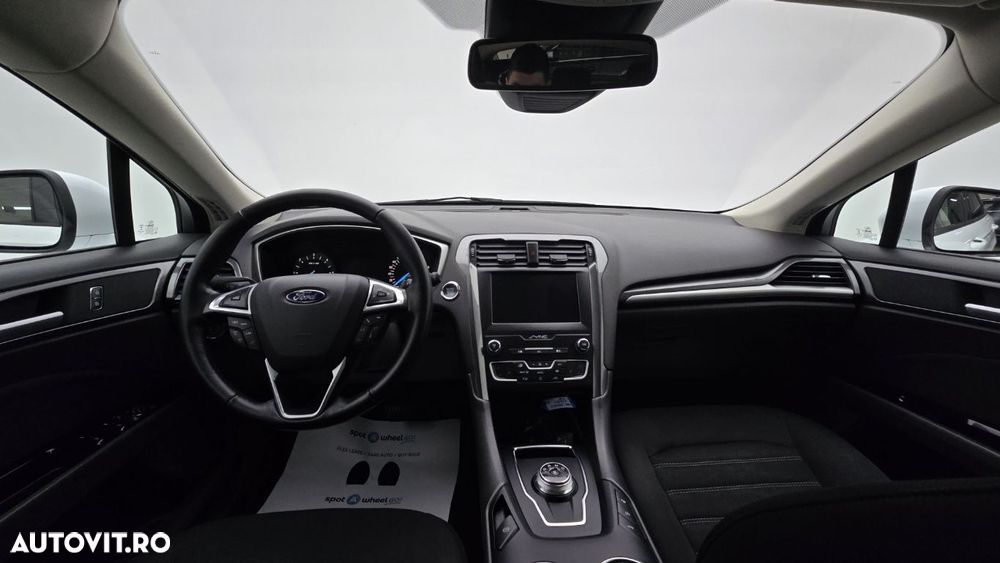 Ford Mondeo 2.0 TDCi Aut. Trend - 14