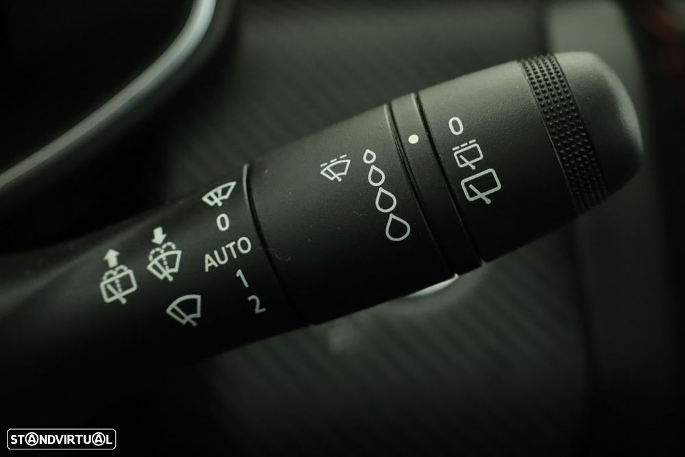 Renault Clio 1.0 TCe RS Line - 18