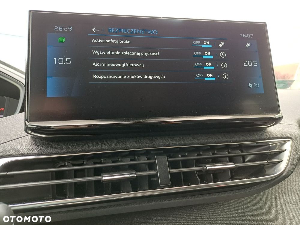 Peugeot 3008 1.5 BlueHDi Allure Pack S&S EAT8 - 22