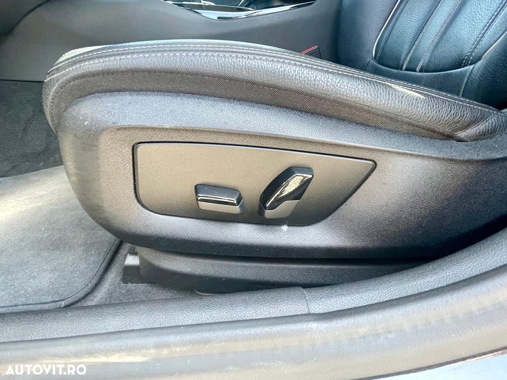 BMW Seria 5 518d Aut. Luxury Line - 17